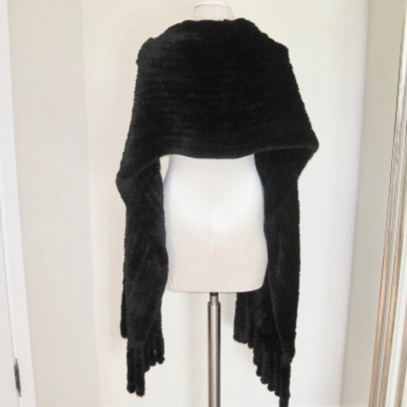 Genuine Rabbit Fur Shawl/Scarf With Tassels - Picture 4 of 7